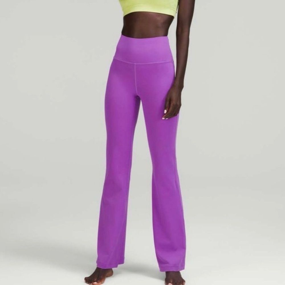 Lululemon Groove Purple Super High Rise Flare Pants Leggings Women’s Size 6